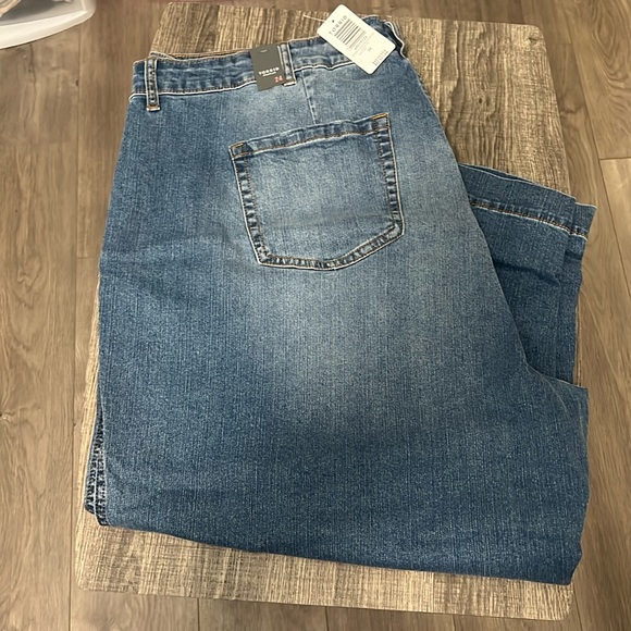 torrid Pants - Torrid NWT Crop Wide Leg Vintage Stretch Mid-rise Jean Sz 24